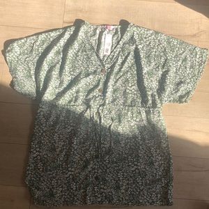 Women’s NWT Large, Green and White Floral Dress